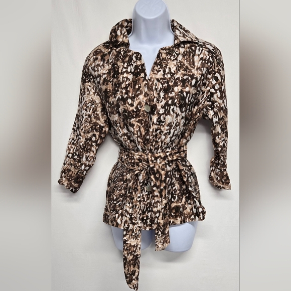 Kate Hill Tops - Kate Hill 6P Petite Linen Blend Collared Button Down Belted Animal Print